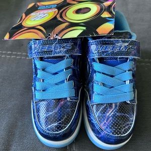 BRAND NEW - Heelys - Famous wheeled shoe
